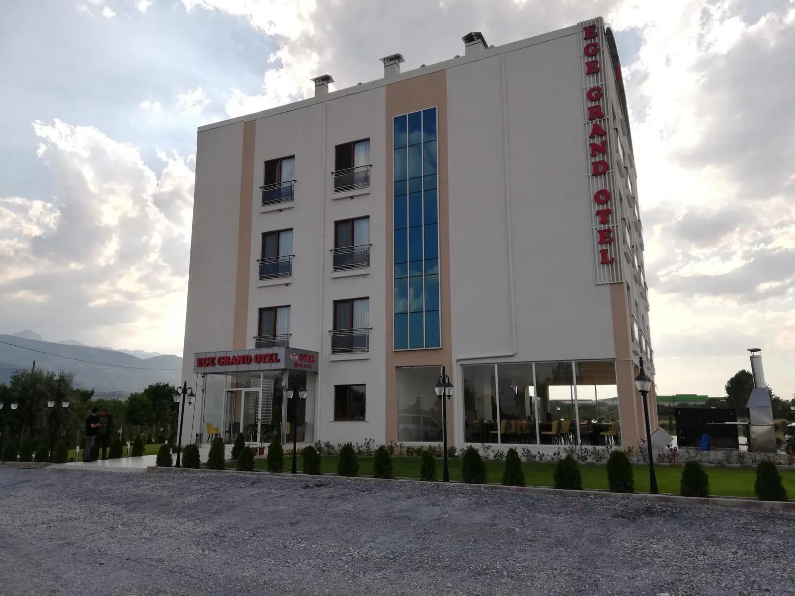 Ege Grand Otel — 1