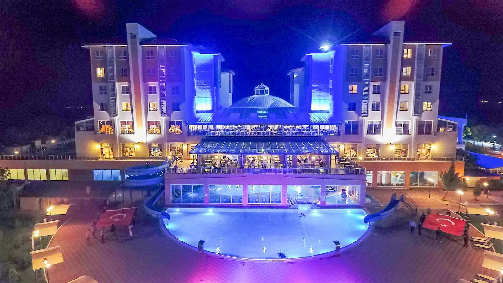 Sandıklı Thermal Park Resort Spa & Convention Center — 9