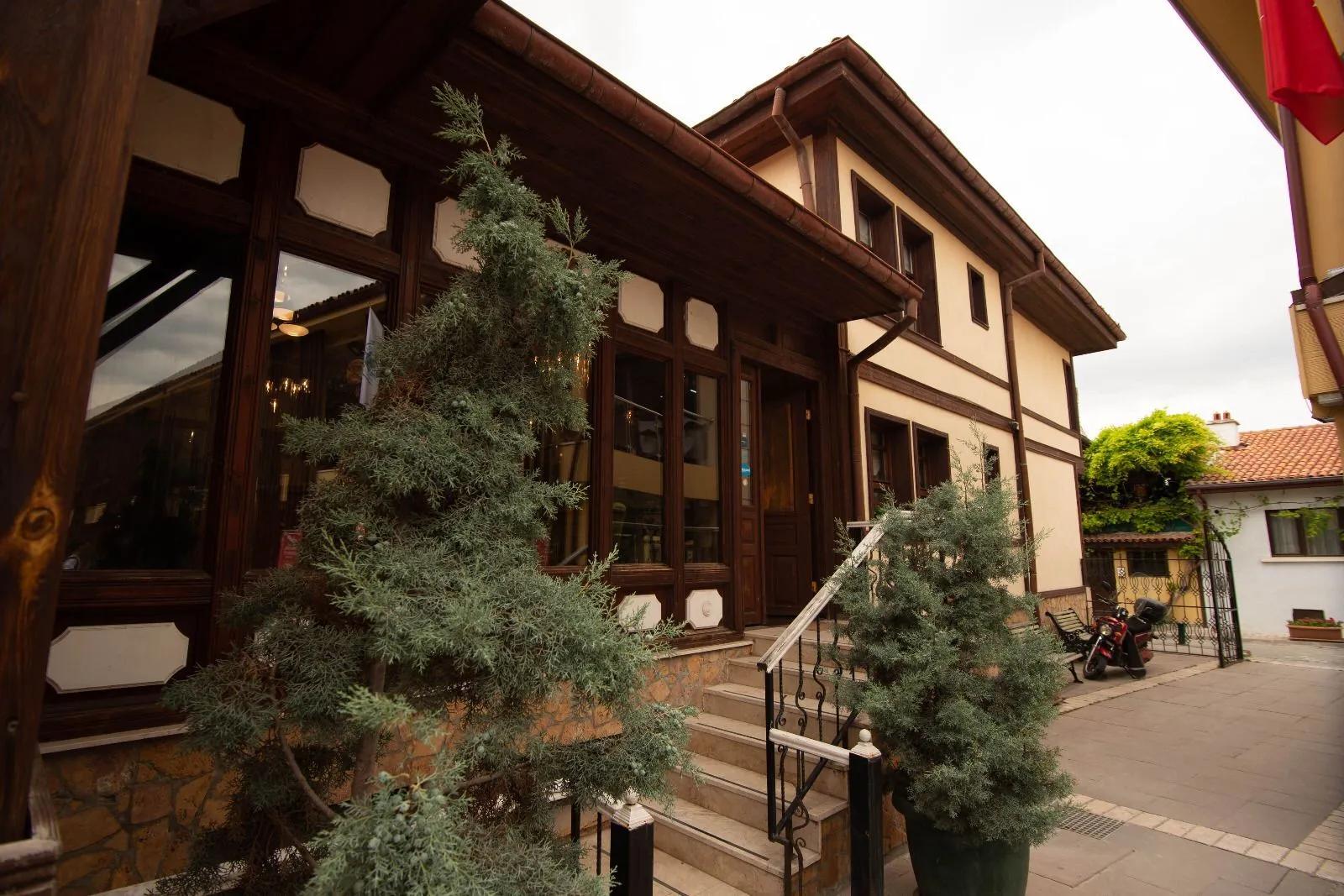 Arasta Konak Otel — 2