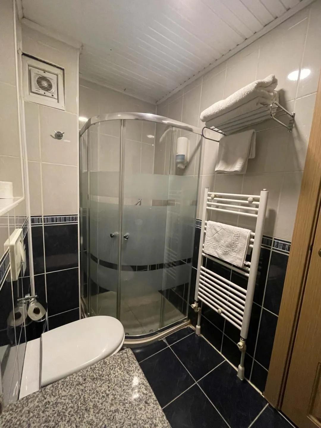 Hangover Central Otel — 6
