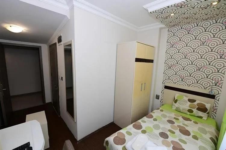 Otel Desire — 5
