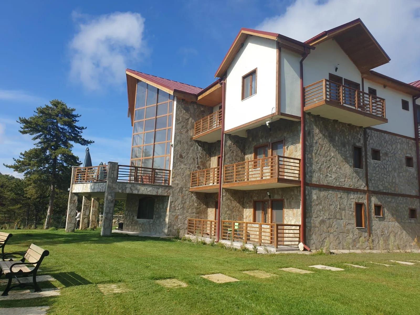 Yunus Emre Tabiat Park Otel — 1