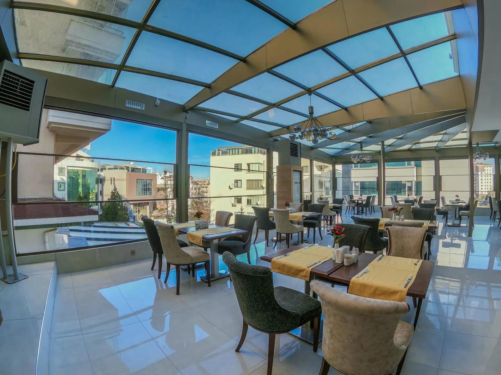 Akman Premium Hotel — 10