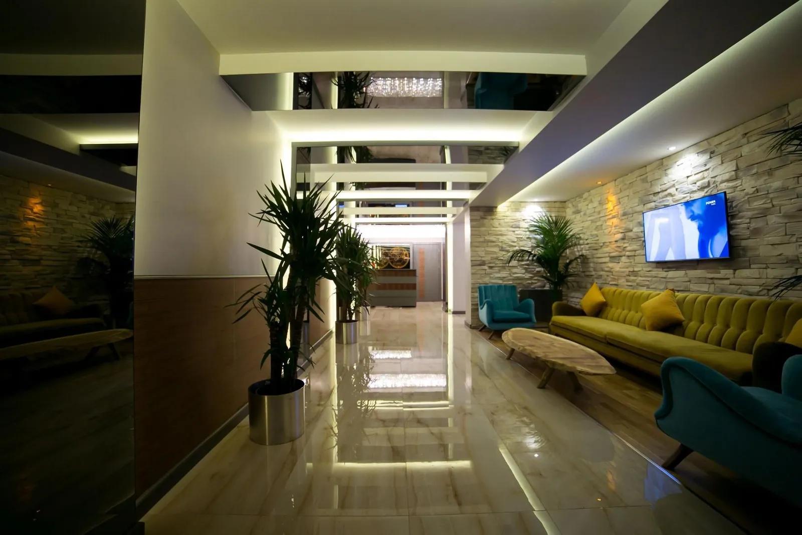 Anka City Suit Flat — 5