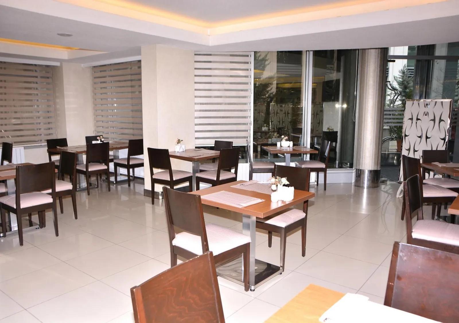 Asrın Business Hotel — 8
