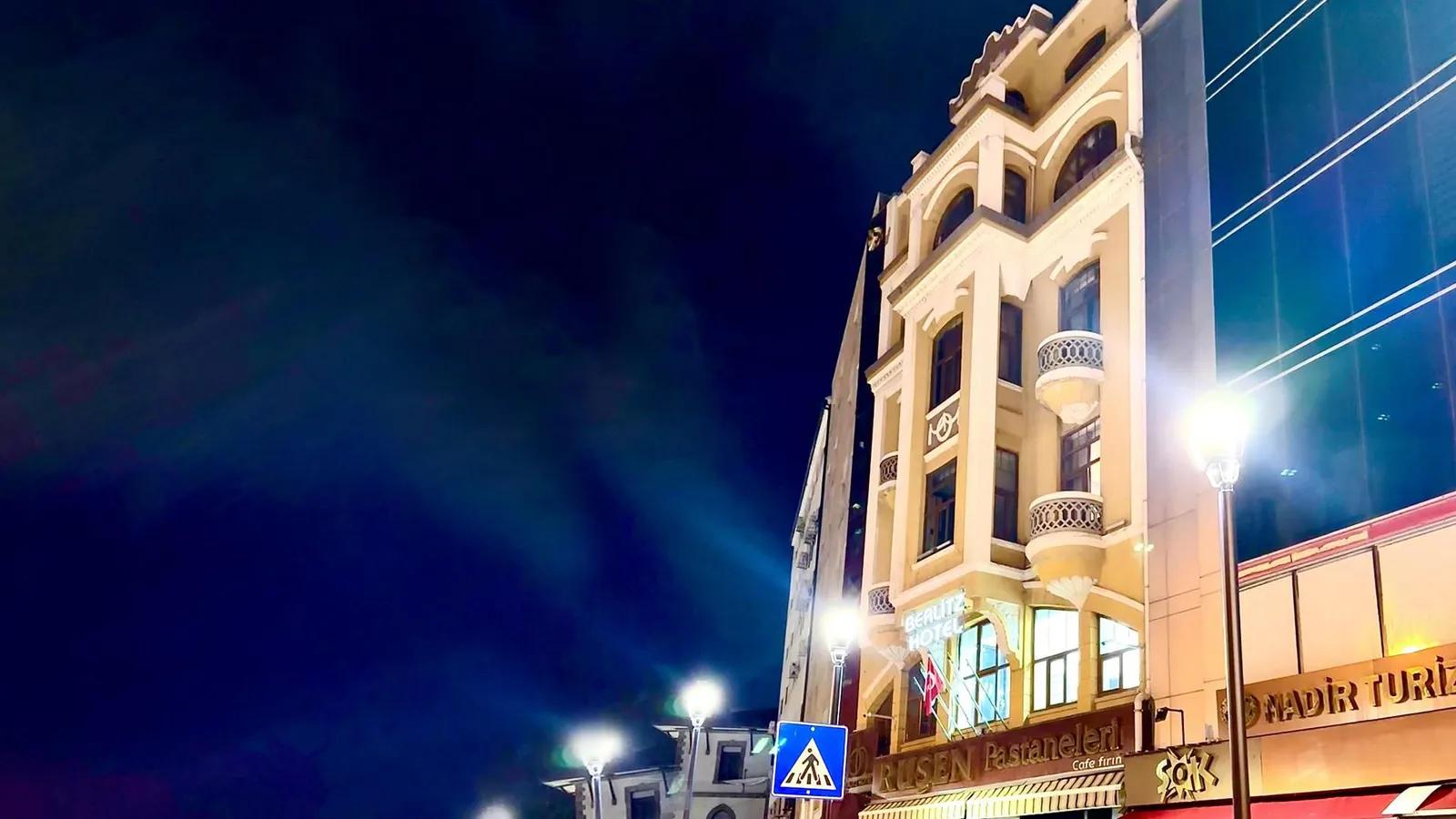 Berlitz Hotel — 2