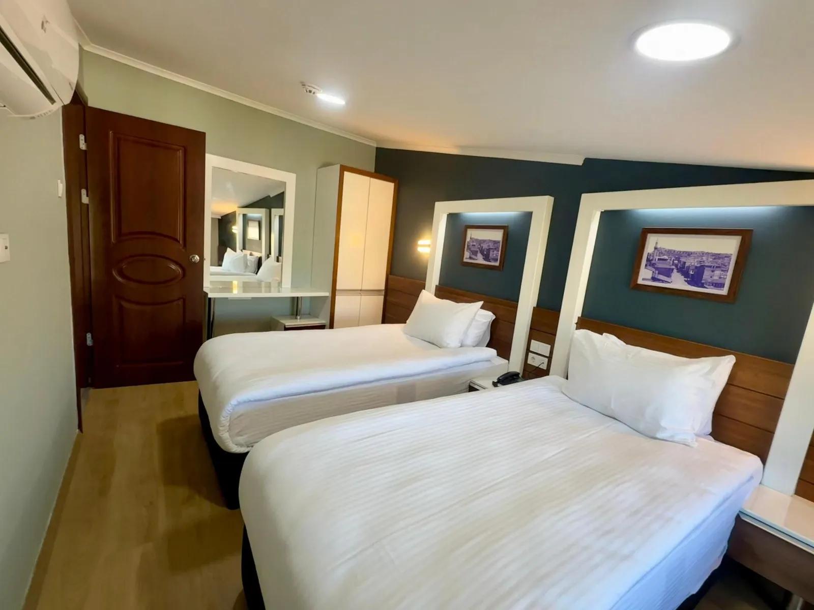 Berlitz Hotel — 6