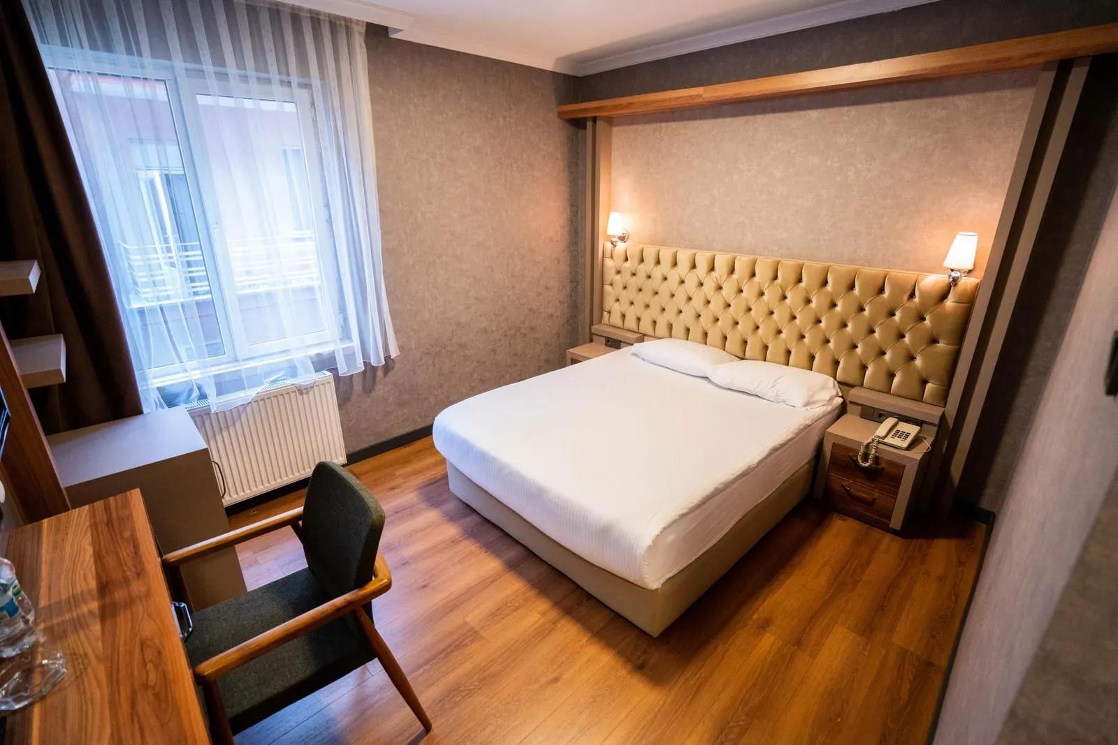 Bloom Hotel — 10