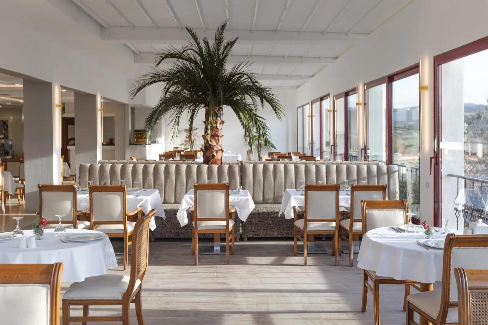 Bonjur Hotel Thermal & Wellness Club — 6