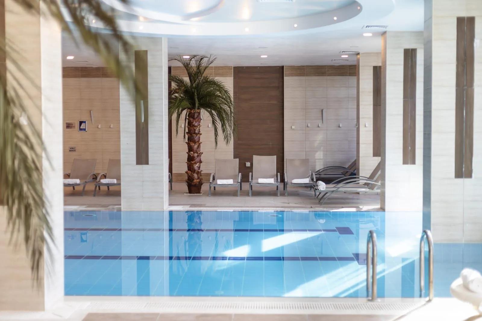Bonjur Hotel Thermal & Wellness Club — 12