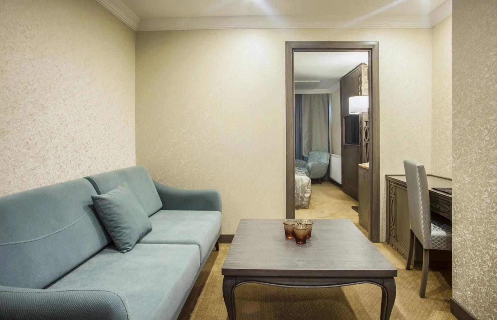 Cadence Design Hotel — 8