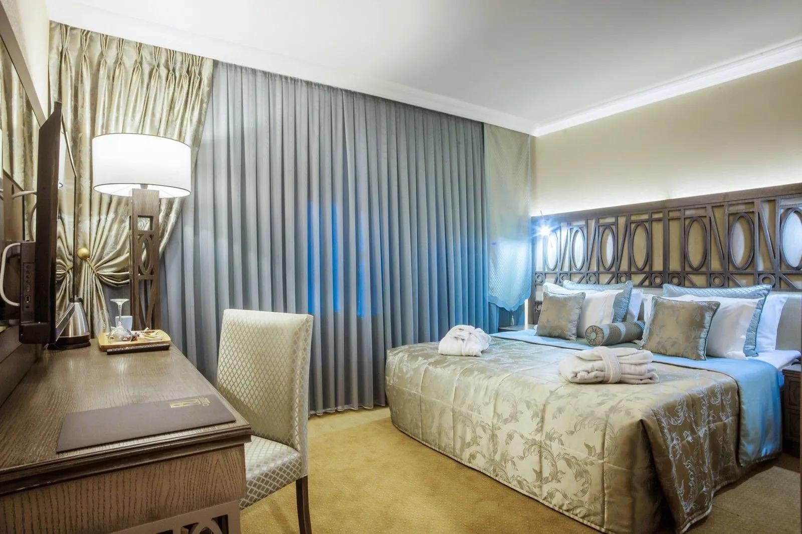 Cadence Design Hotel — 9