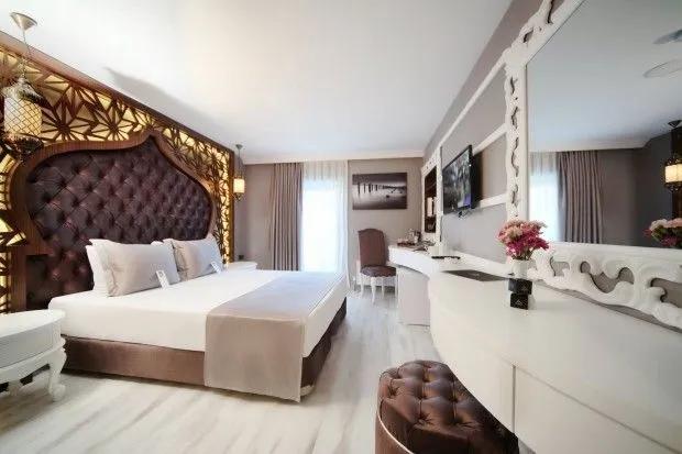 Demonti Otel — 8