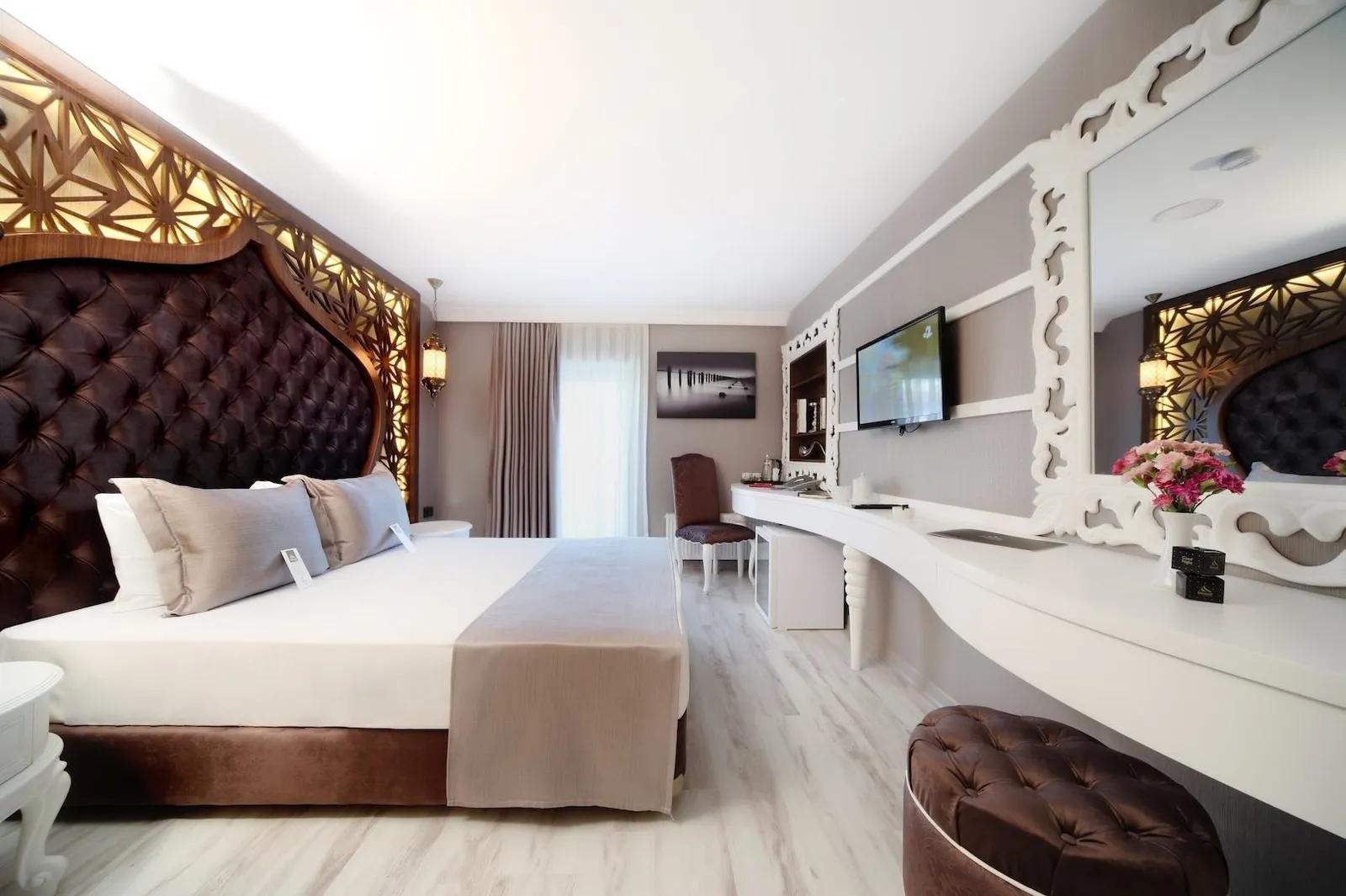 Demonti Otel — 9