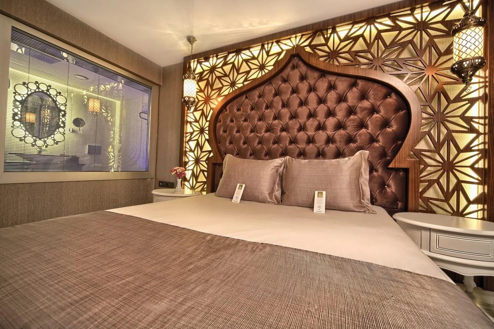 Demonti Otel — 11