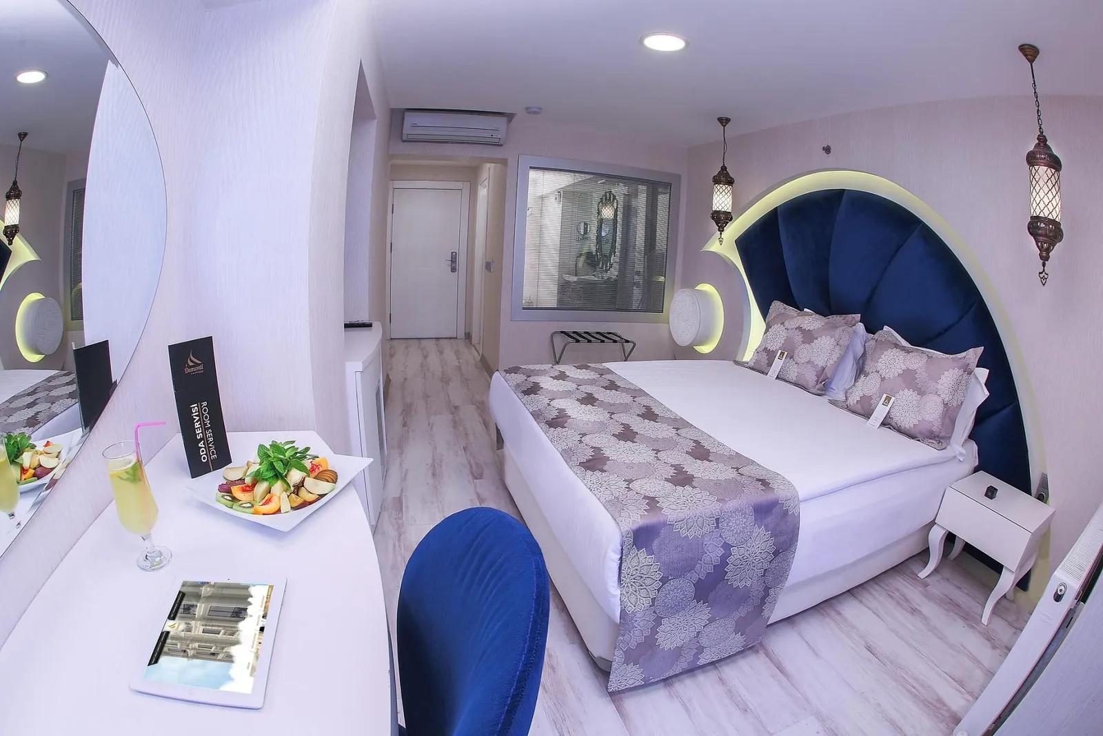Demonti Otel — 12