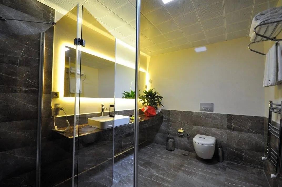 Double Comfort Hotel — 8