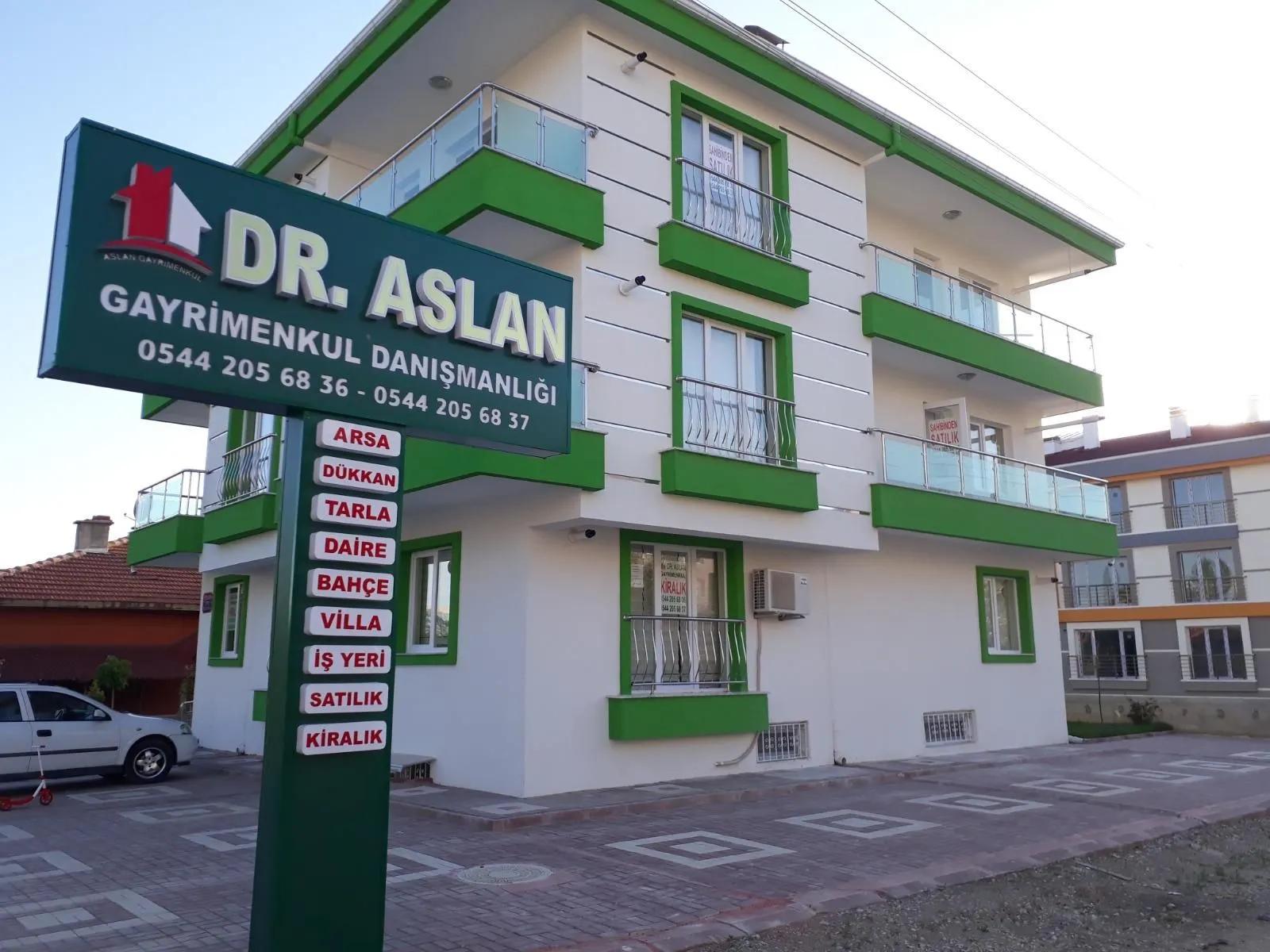 Dr. Aslan Aile Apartı — 1