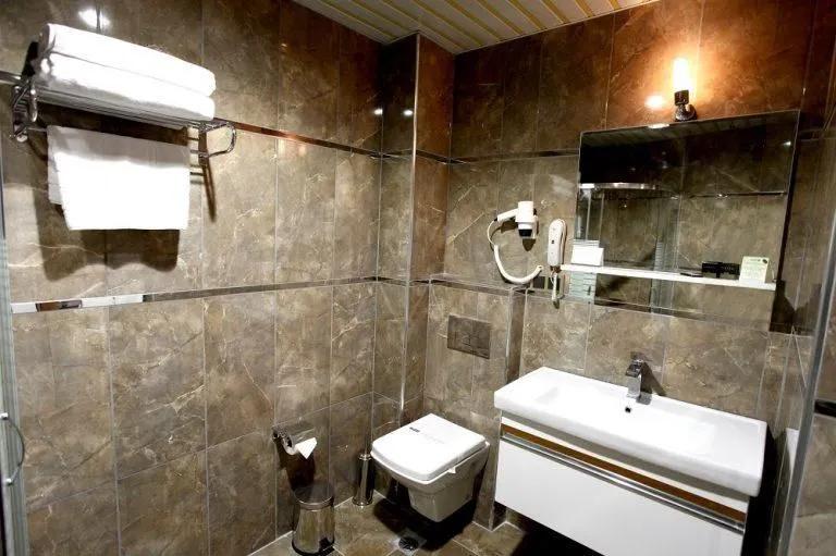 Grand Pietra Hotel — 8