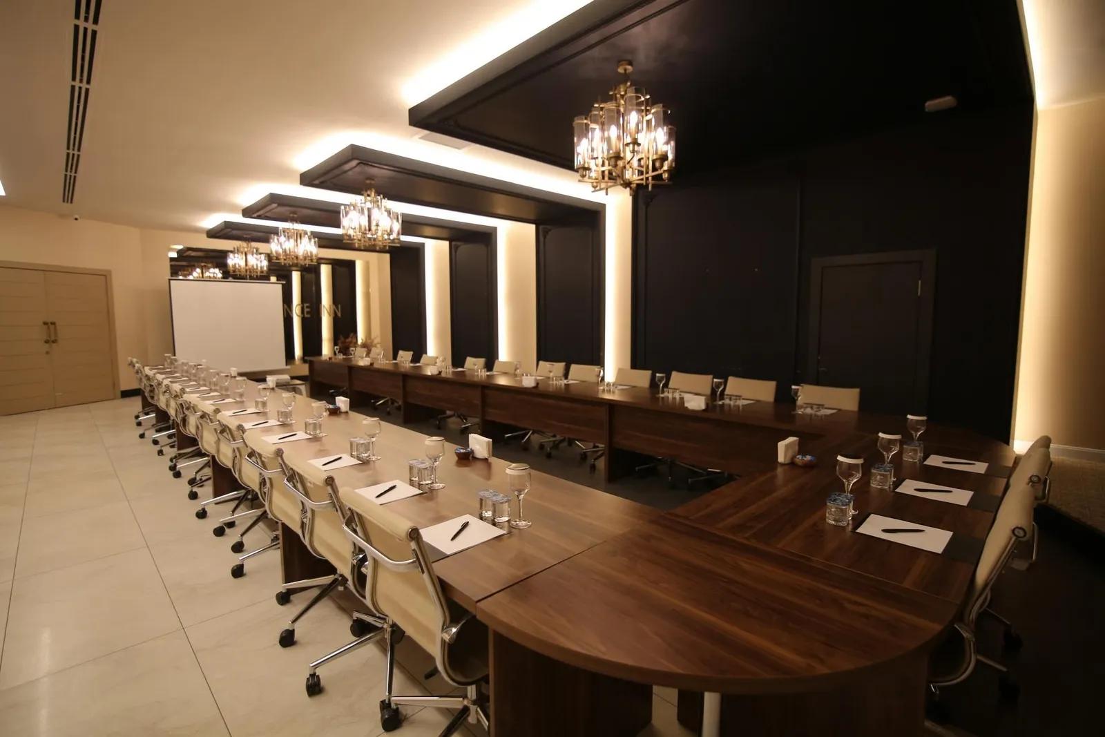 Hotel Excellence In — 1