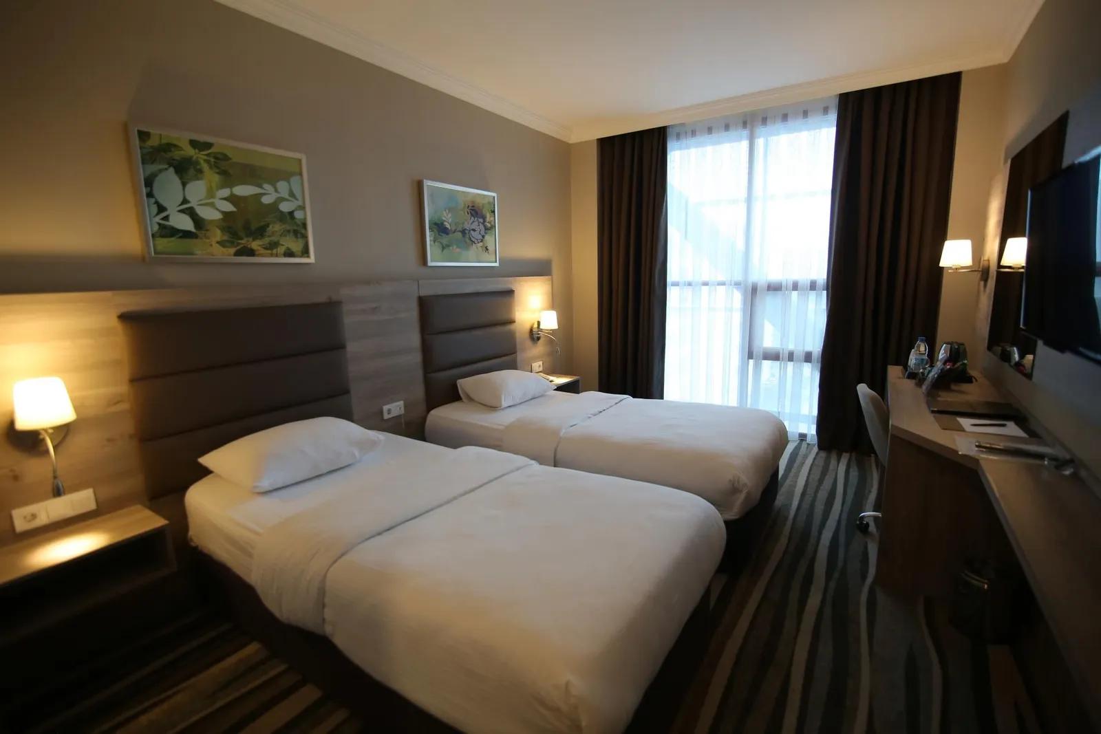 Hotel Excellence In — 7