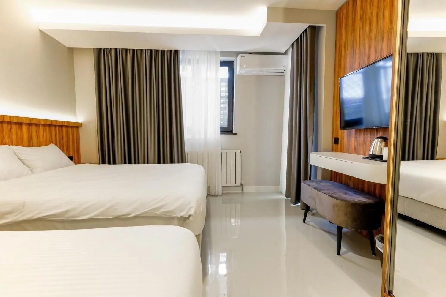 Joyful Hotel By GNL — 11