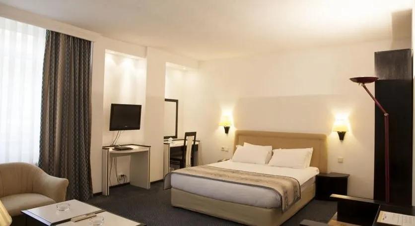 King Hotel Güvenlik — 12