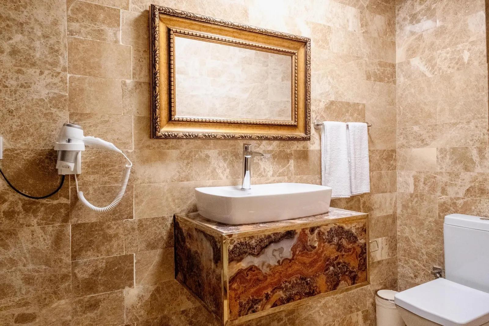 Kronos Hotel Ankara — 12