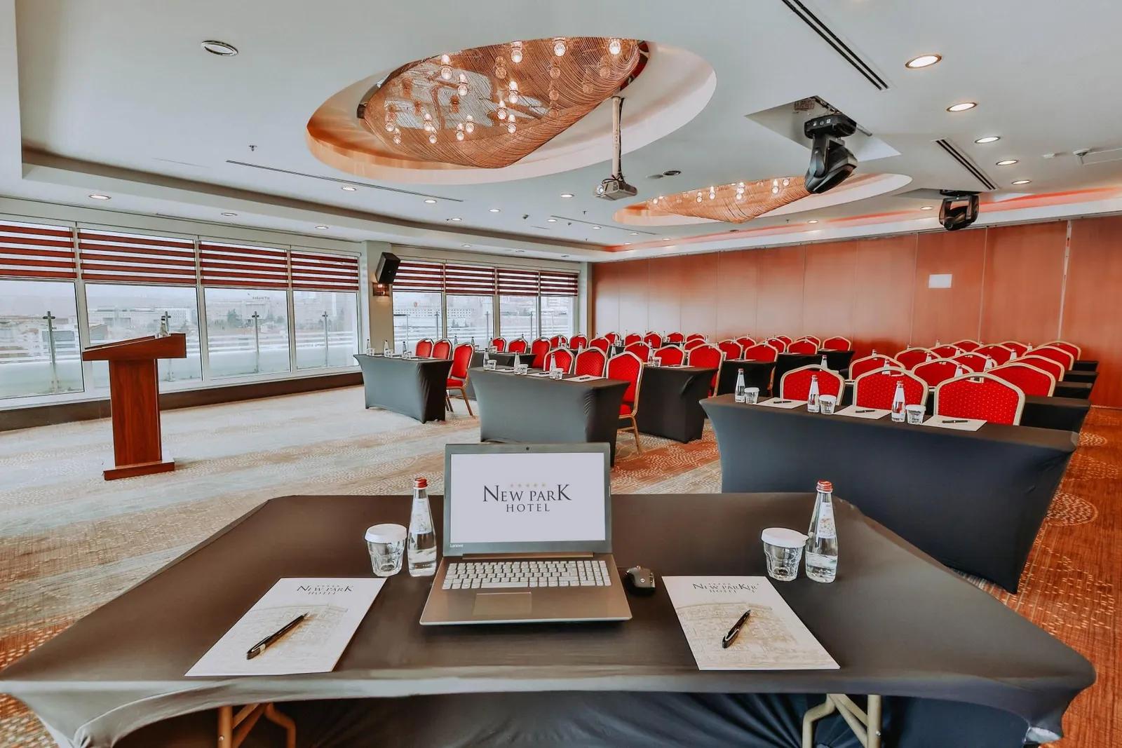 New Park Hotel — 9