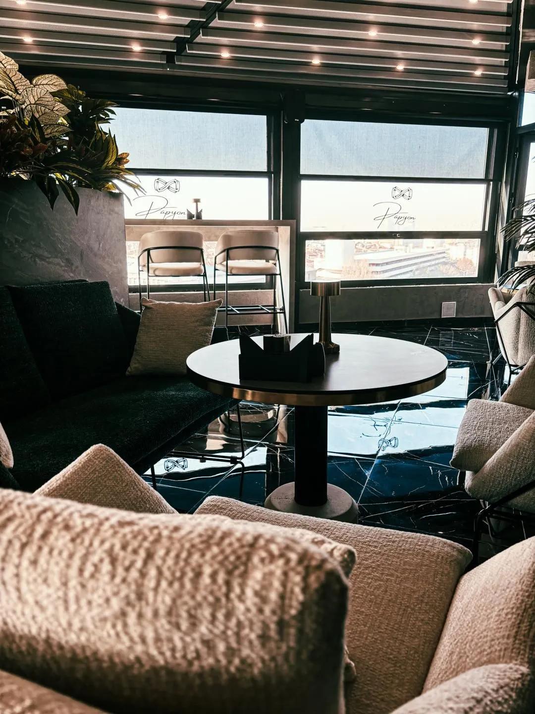 New Park Hotel — 11