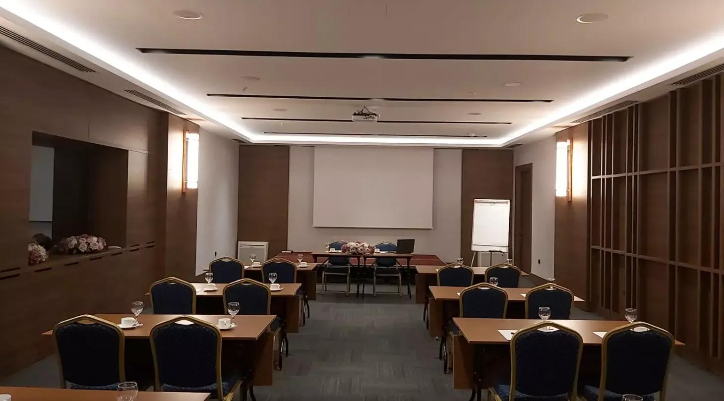 Rox Hotel Ankara — 11