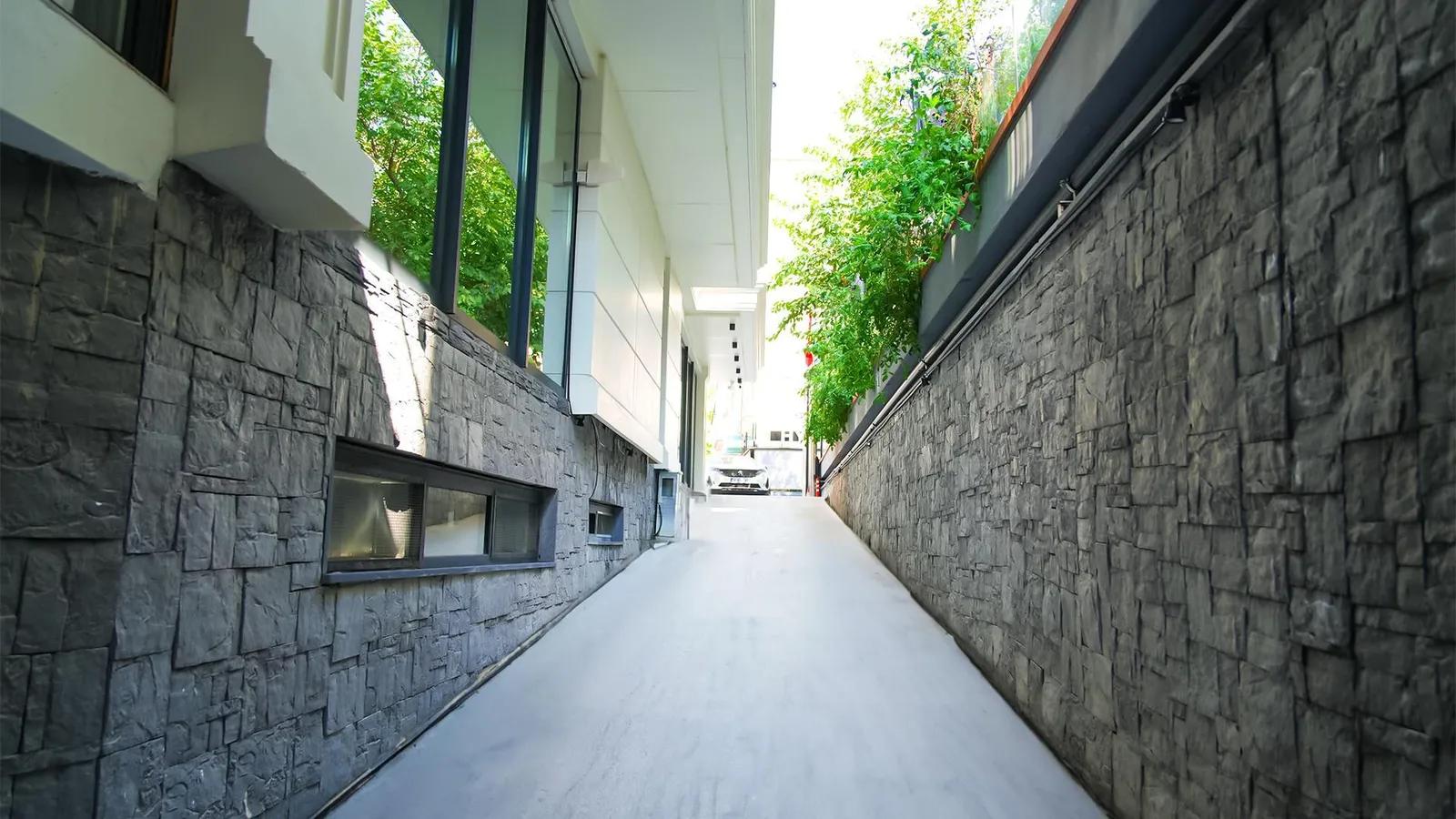 Sky Hill Hotel — 2