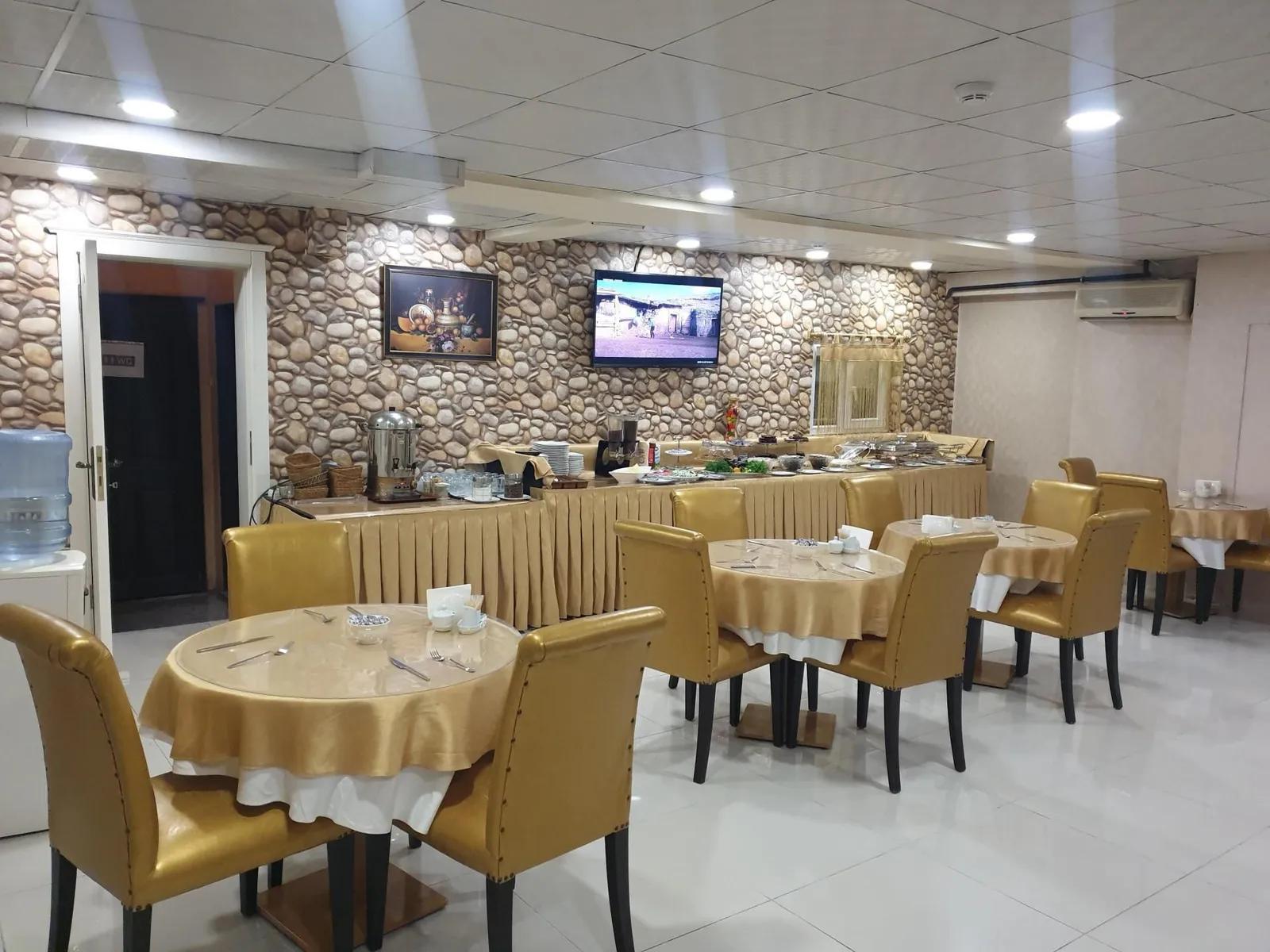 Zarina Hotel Pansiyon — 4