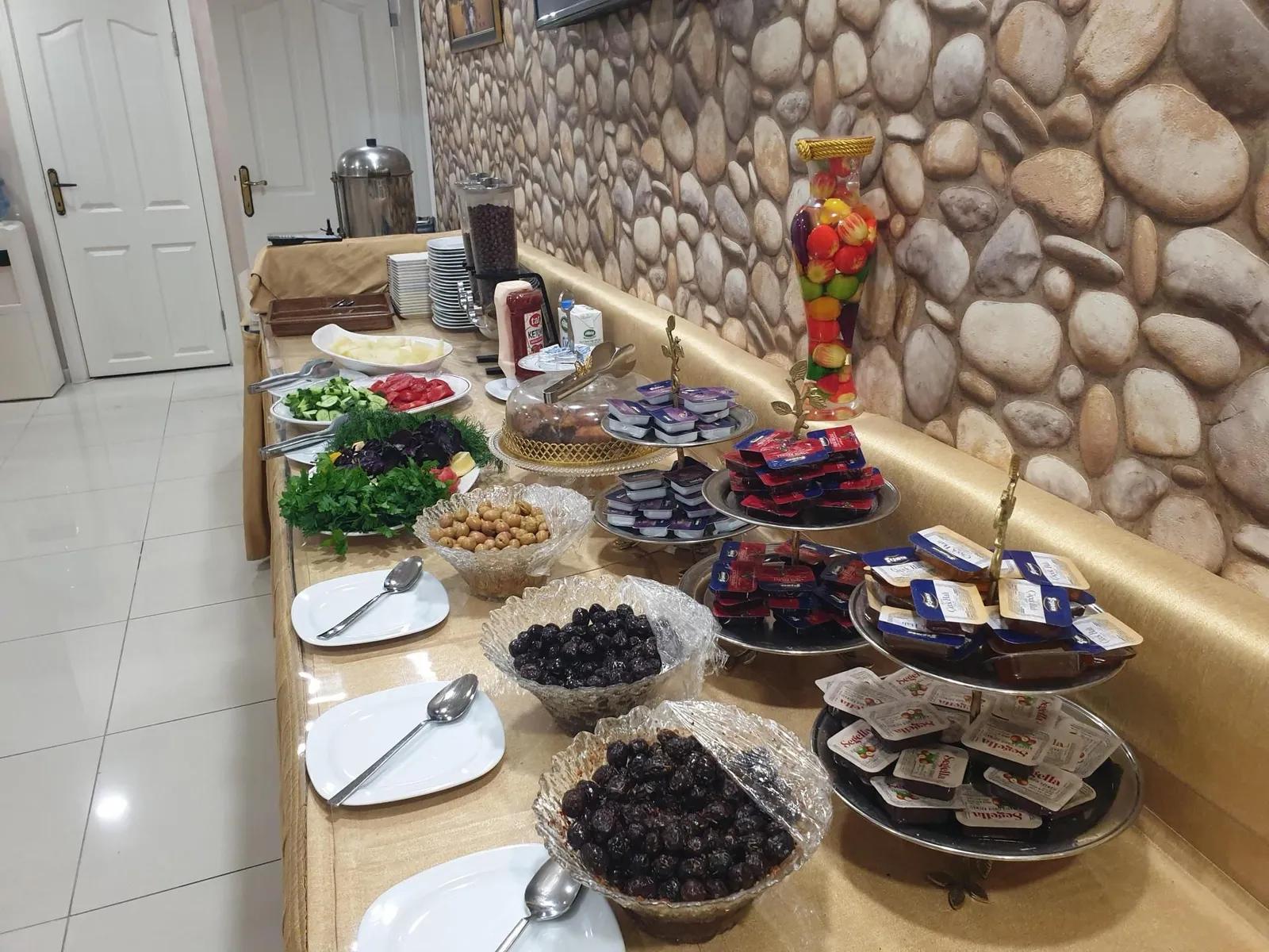 Zarina Hotel Pansiyon — 5
