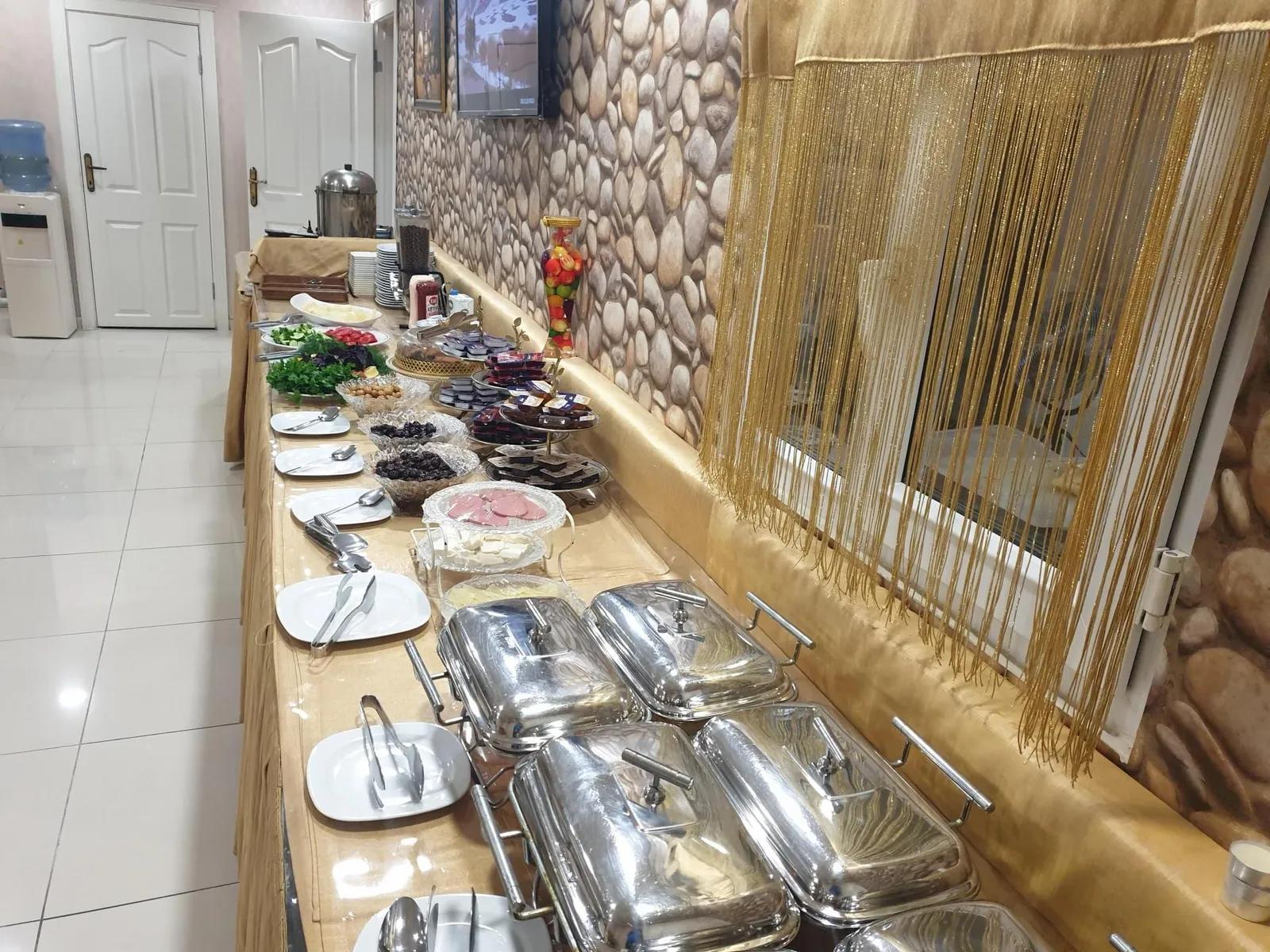Zarina Hotel Pansiyon — 10