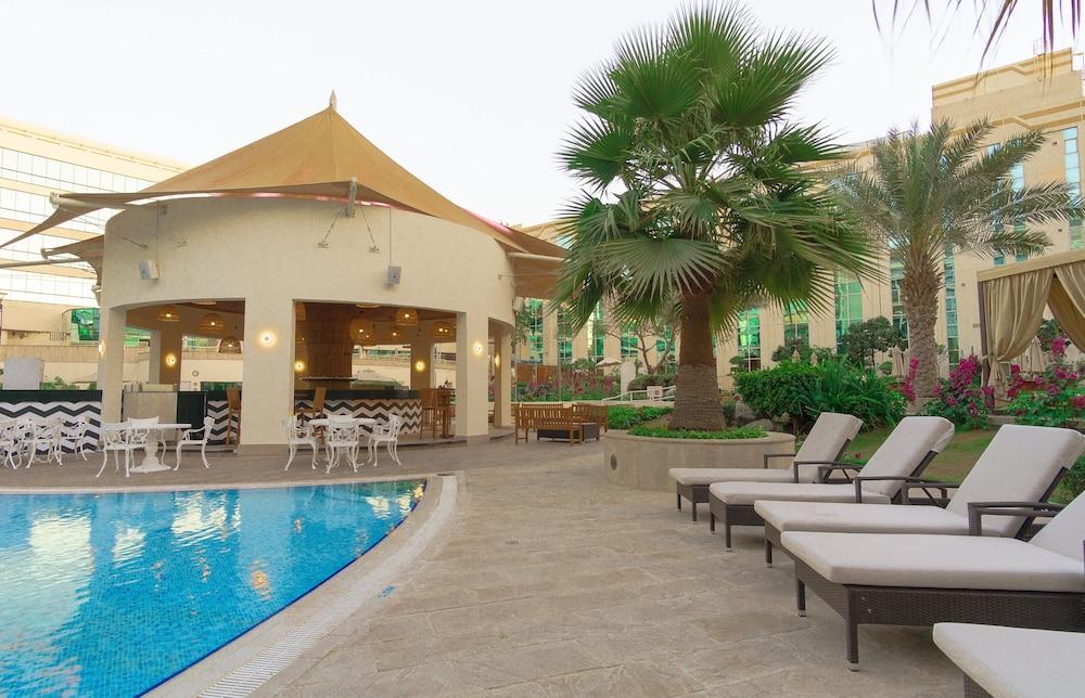 Millennium Airport Hotel Dubai — 4