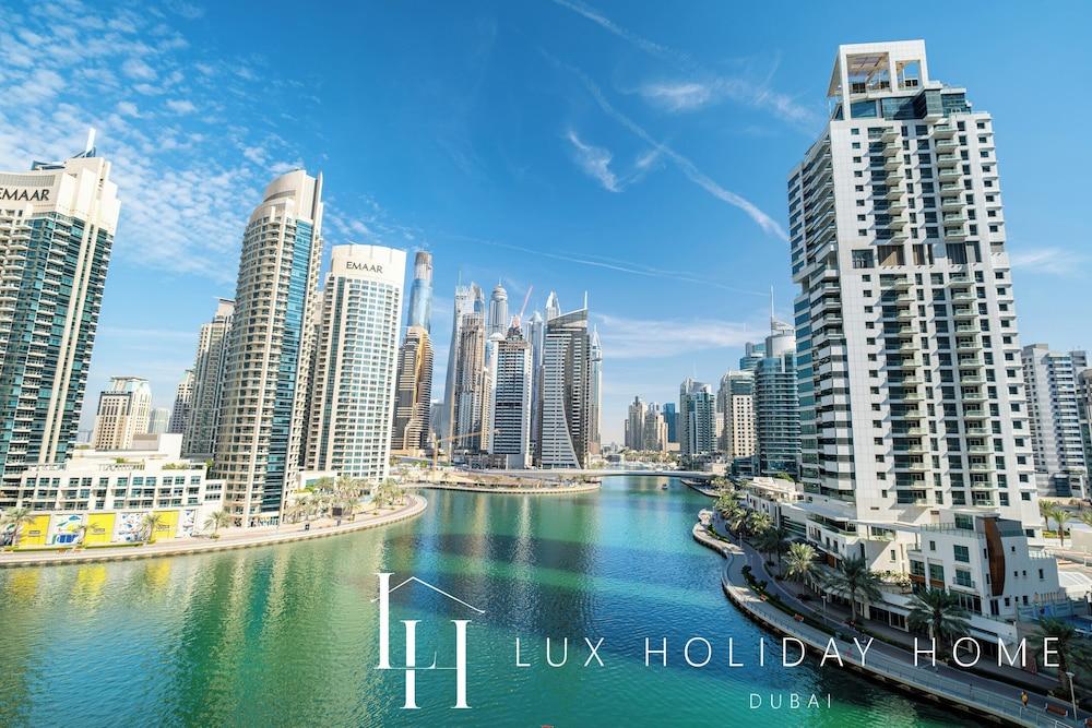 LUX  The Marina View Suite 1 — 5