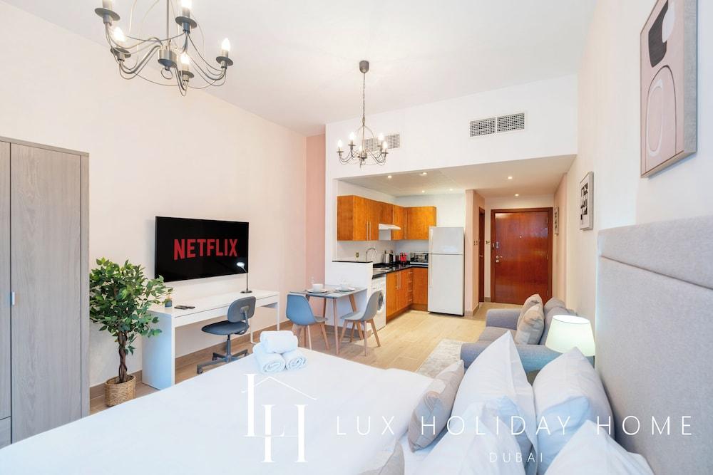 LUX The Marina View Suite 1 — 2