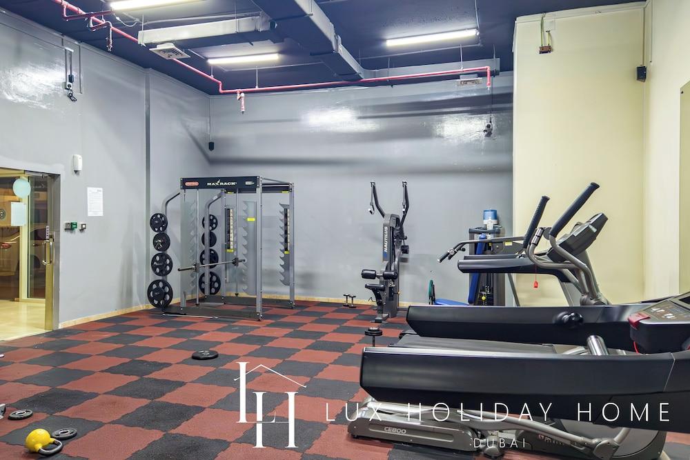 LUX The Marina View Suite 1 — 4