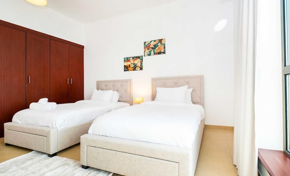 LUX The JBR BlueWaters View Suite 2 — 1