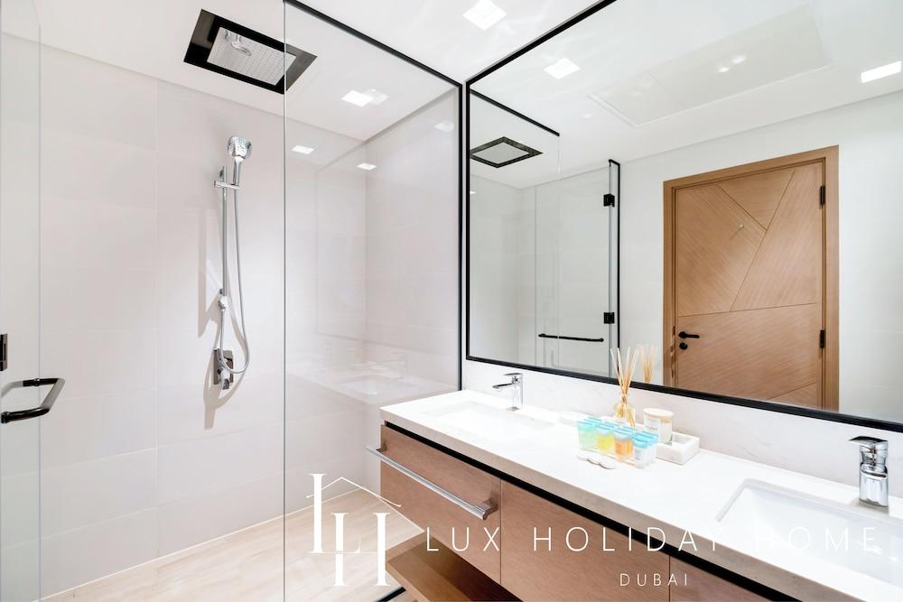 LUX  The Palace Residence Suite — 1