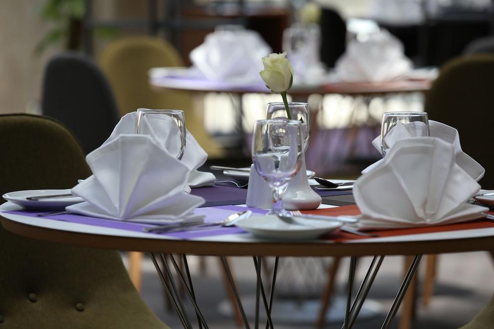 ibis Styles Dubai Jumeira — 8