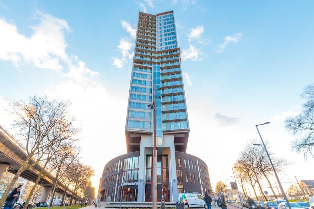 Art Hotel Rotterdam — 1