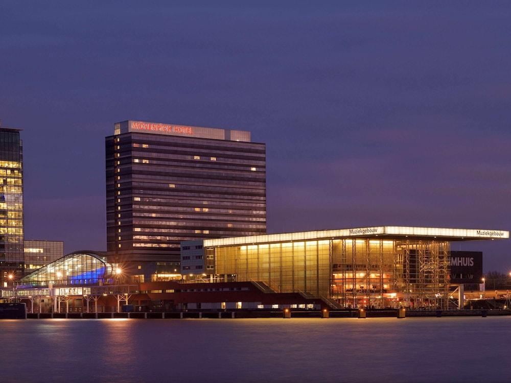 Mövenpick Hotel Amsterdam City Centre — 1