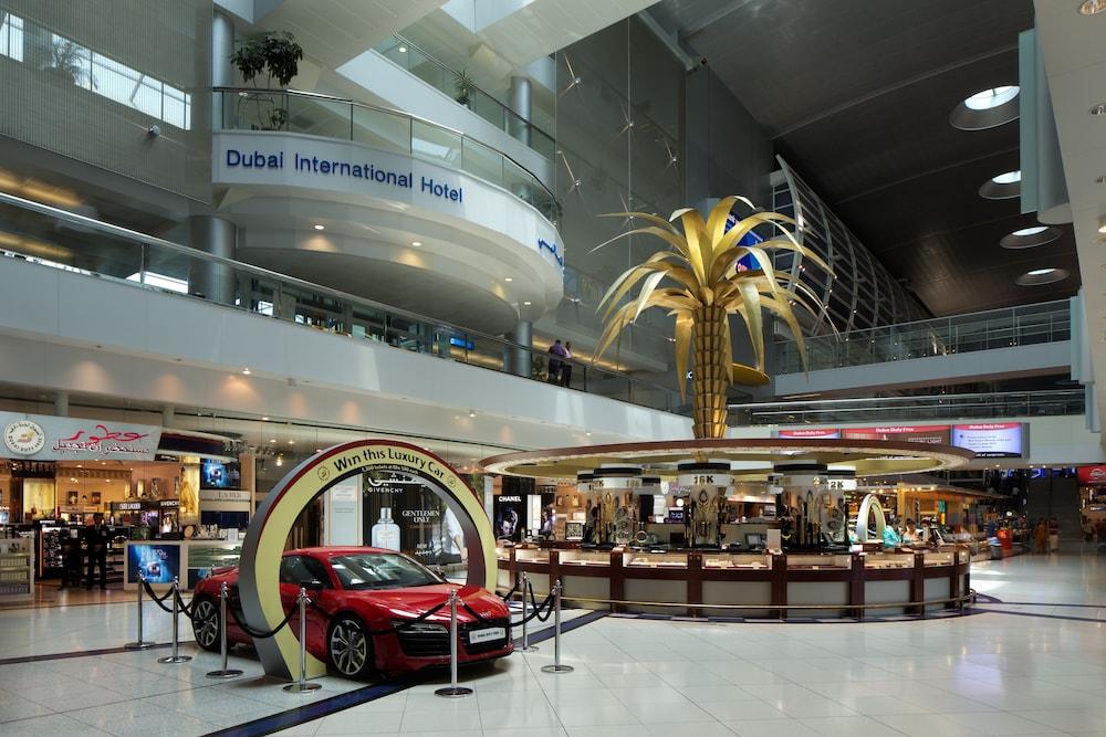 Dubai International Hotel, Dubai Airport — 1