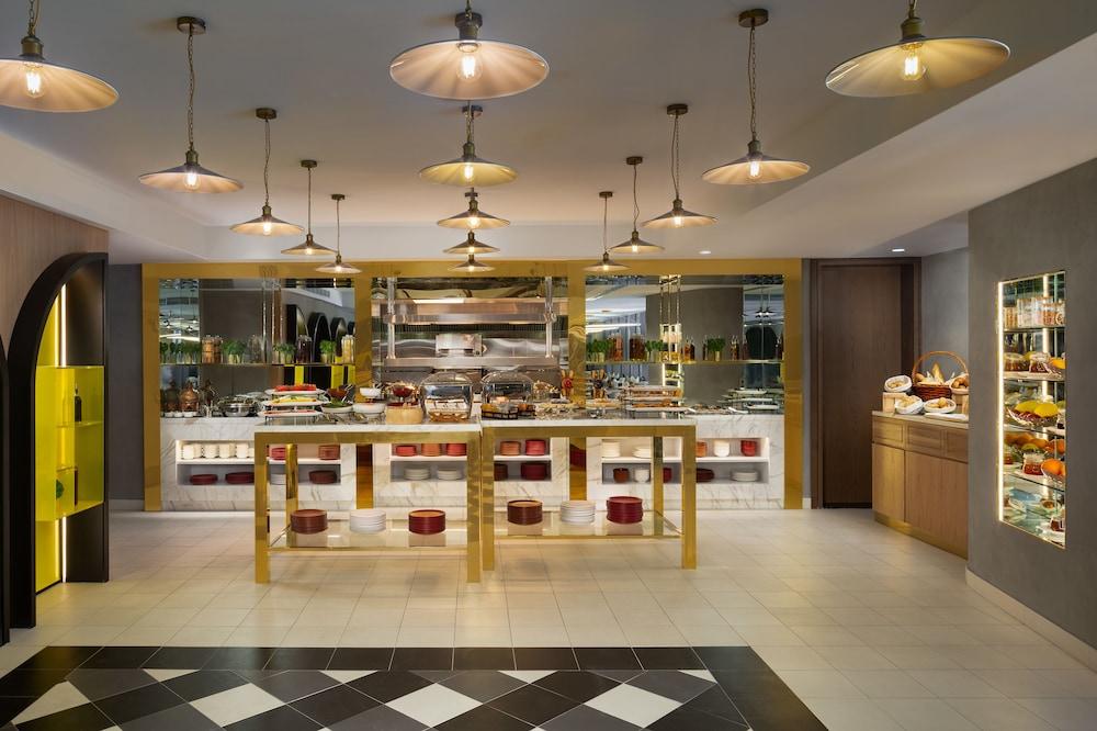 Millennium Atria Business Bay — 7