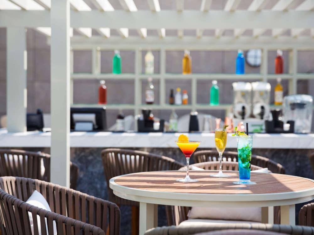 Novotel Bur Dubai — 8