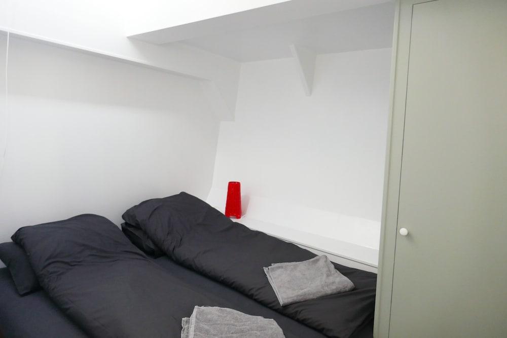 Boathotel Rotterdam Wilhelmina — 8