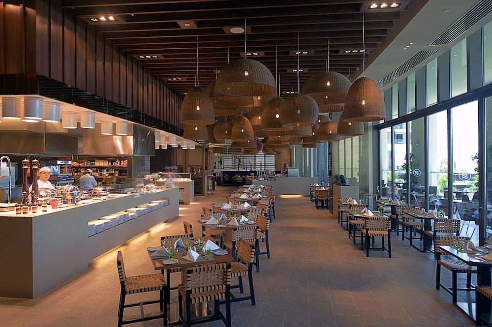 Crowne Plaza Abu Dhabi Yas Island, an IHG Hotel — 9