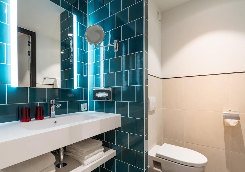 Holiday Inn - the niu, Fender Amsterdam, an IHG Hotel — 1